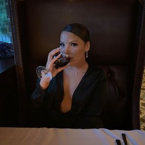 Meet your Posher, Rita